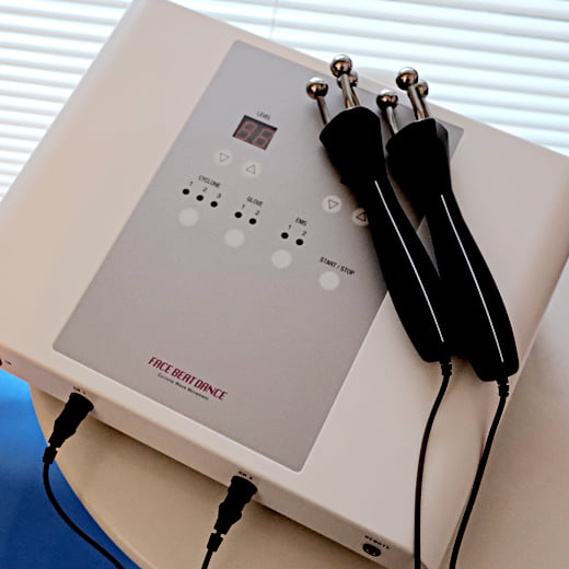 フェイスビートダンス